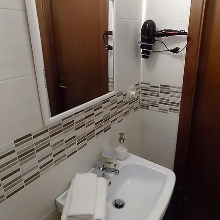 贝拉西亚酒店 都灵